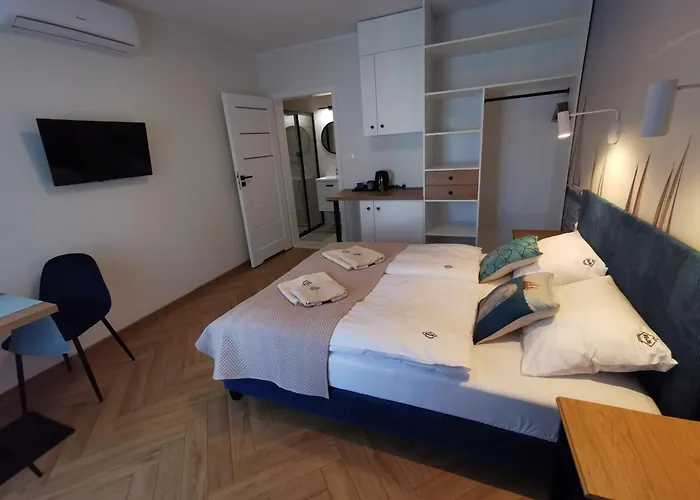 Dom Gościnny Z Restauracją - Rejs Dziwnów