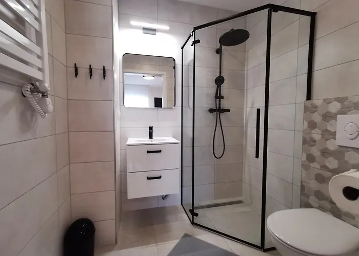 Z Restauracja - Rejs 게스트하우스