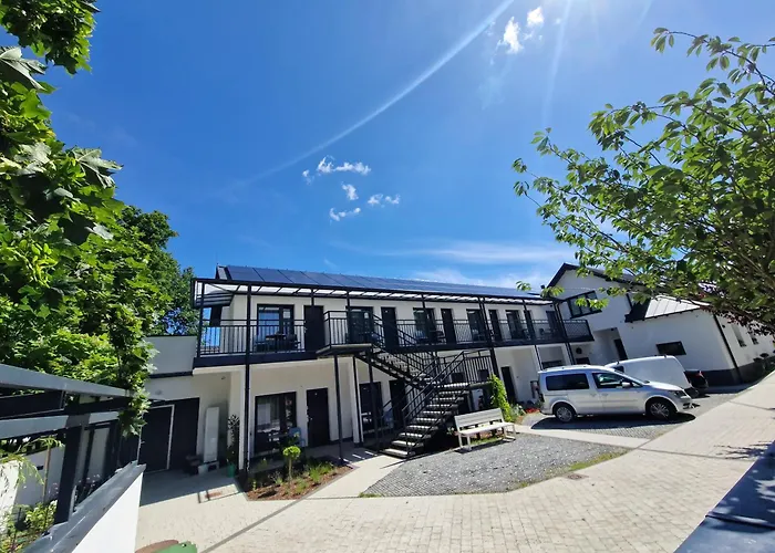 Dom Gościnny Z Restauracją - Rejs